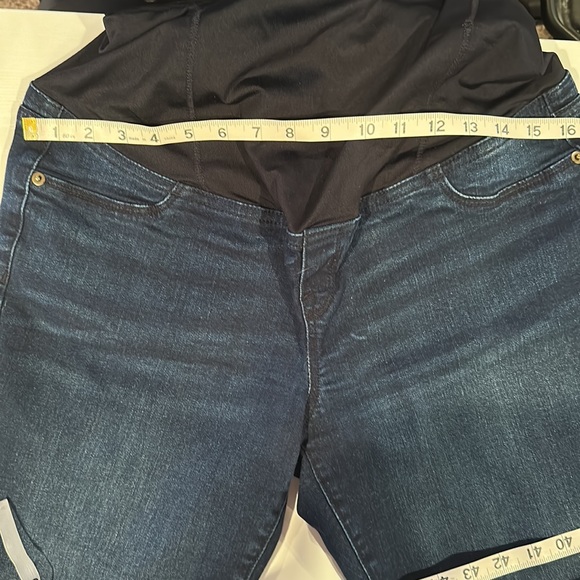 Isabel Maternity Bermuda Short Dark Denim Size 10 - Picture 5 of 8